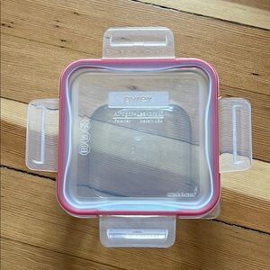Pyrex Square Glass Container with Pink Lid